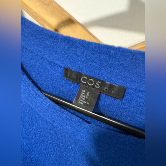 LIKE NEW- COS WOOL SWEATER DRESS - Picture 4 of 8